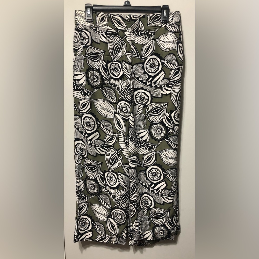 Floral Leaf Patterned Pants